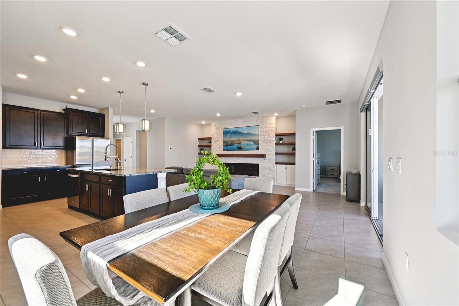 Image 18 of 58 For 10516 Chippewa Drive