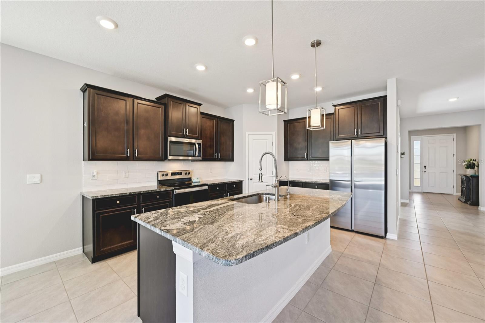 Image 20 of 58 For 10516 Chippewa Drive