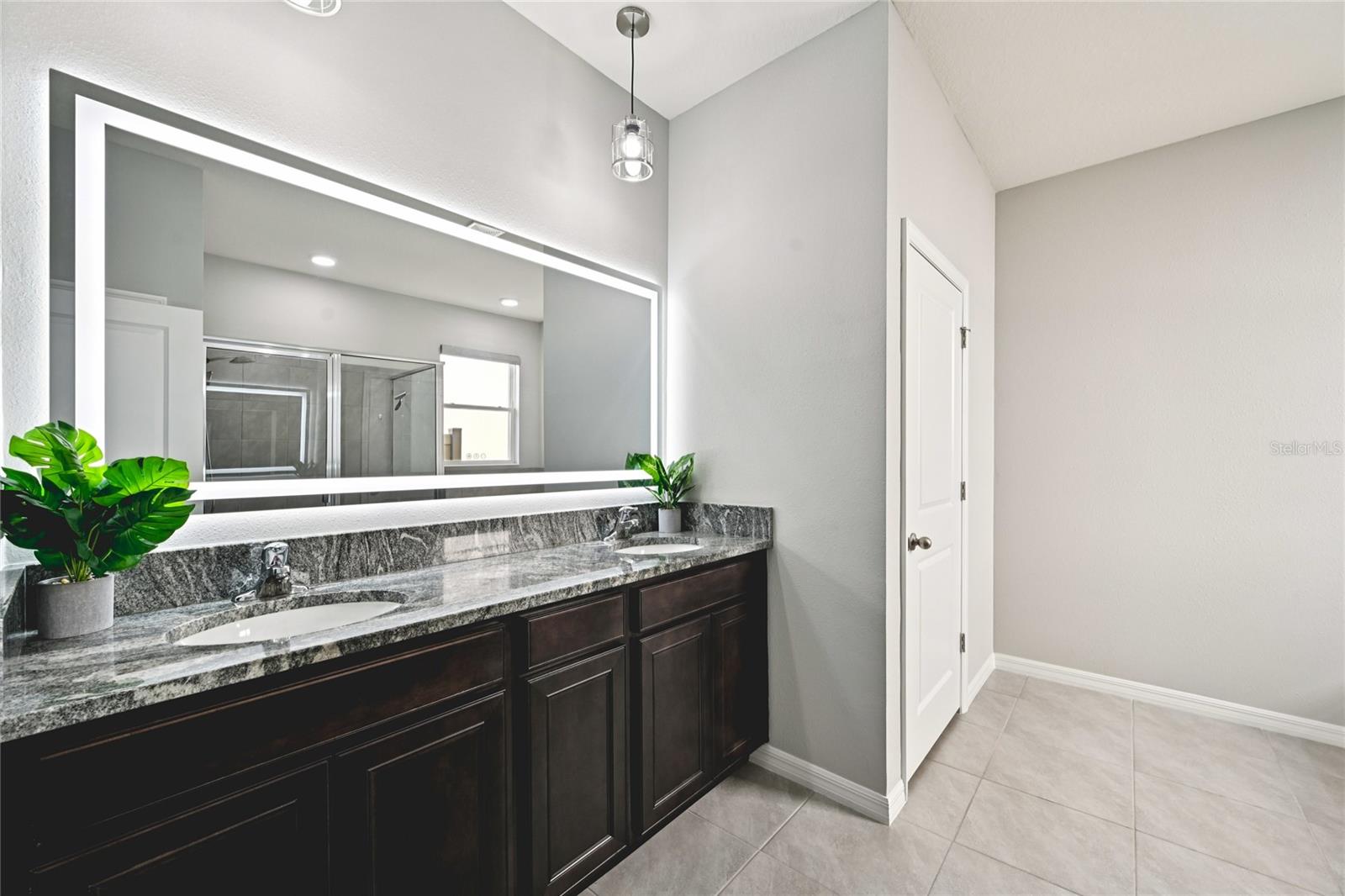 Image 28 of 58 For 10516 Chippewa Drive