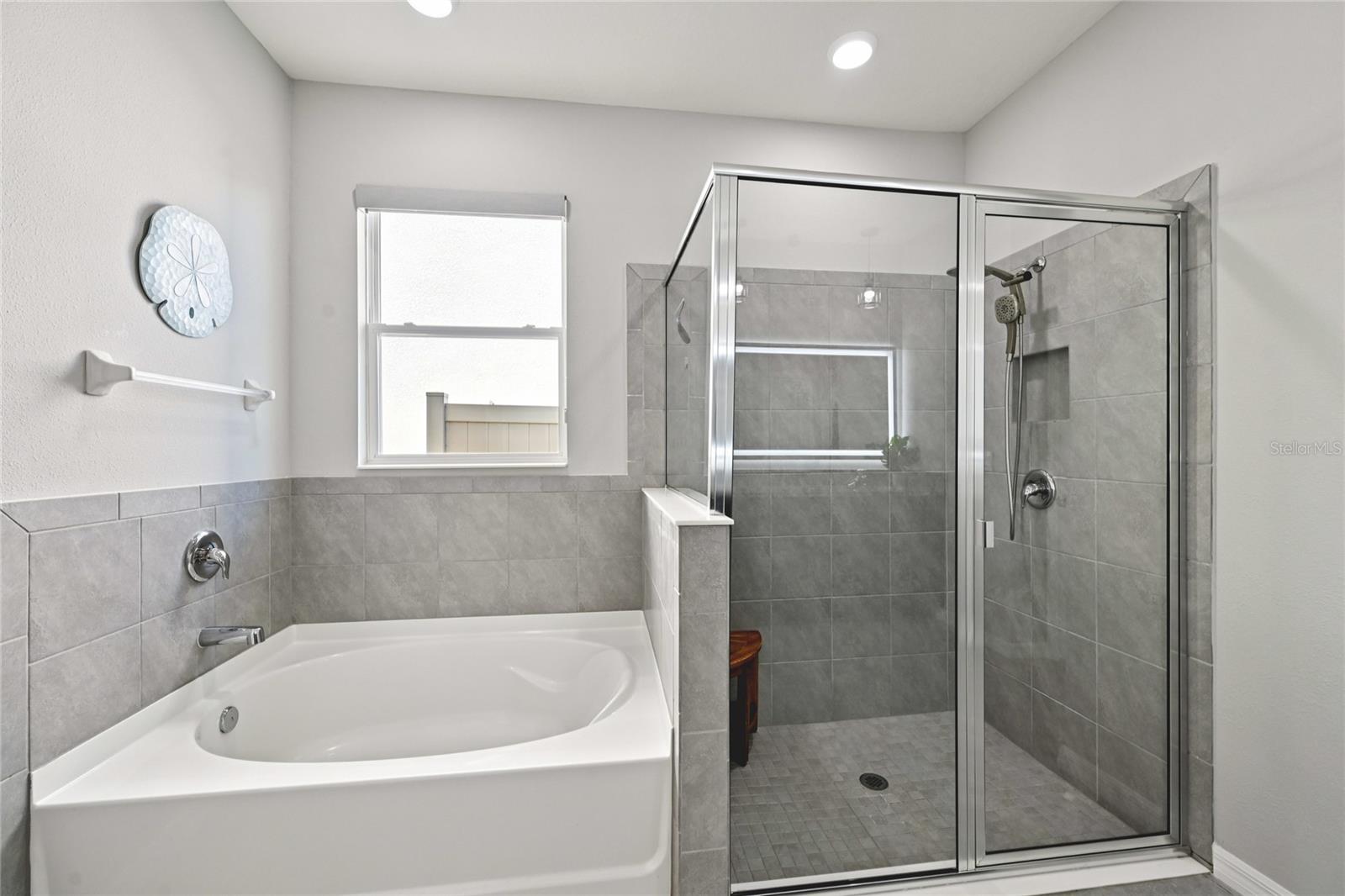 Image 29 of 58 For 10516 Chippewa Drive