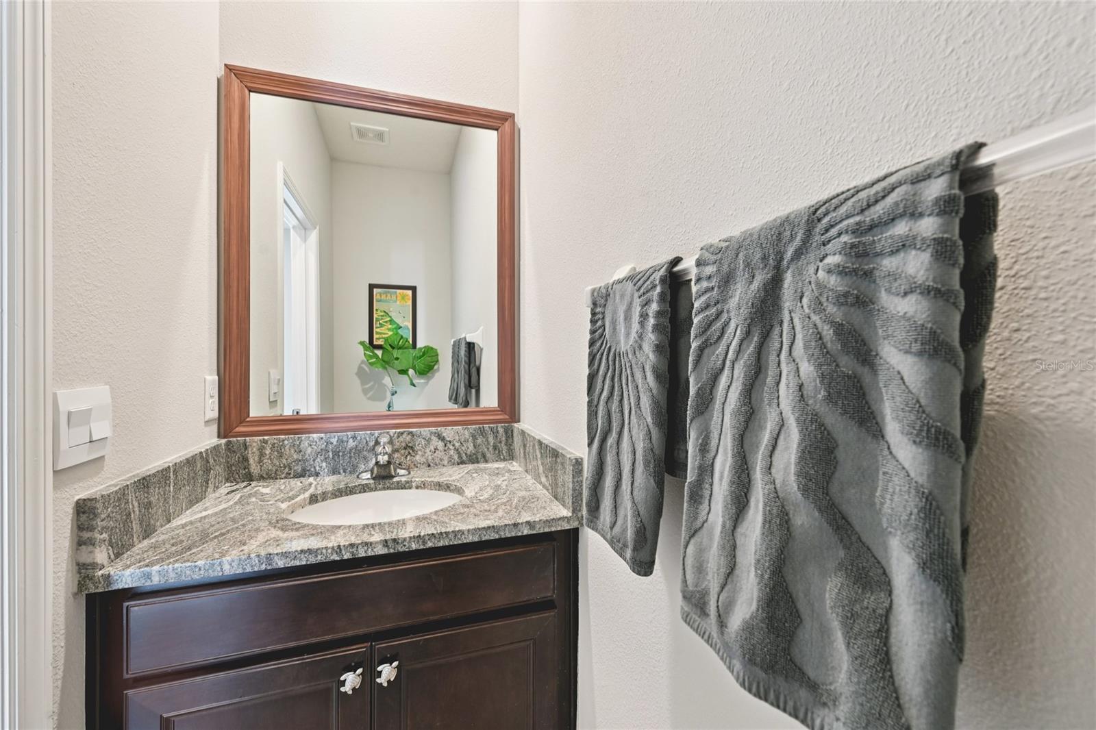 Image 35 of 58 For 10516 Chippewa Drive