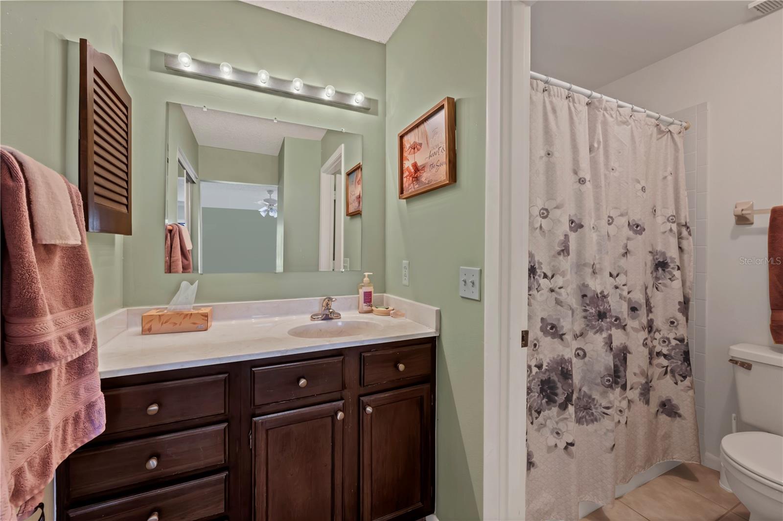 Image 15 of 30 For 5205 Lake Village Drive 16