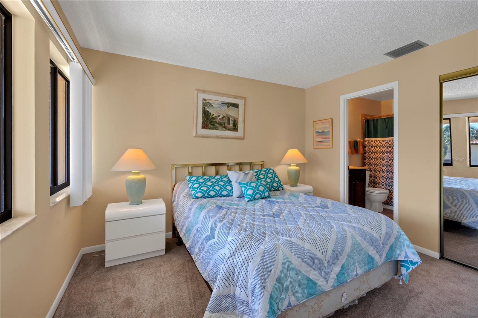 Image 20 of 30 For 5205 Lake Village Drive 16