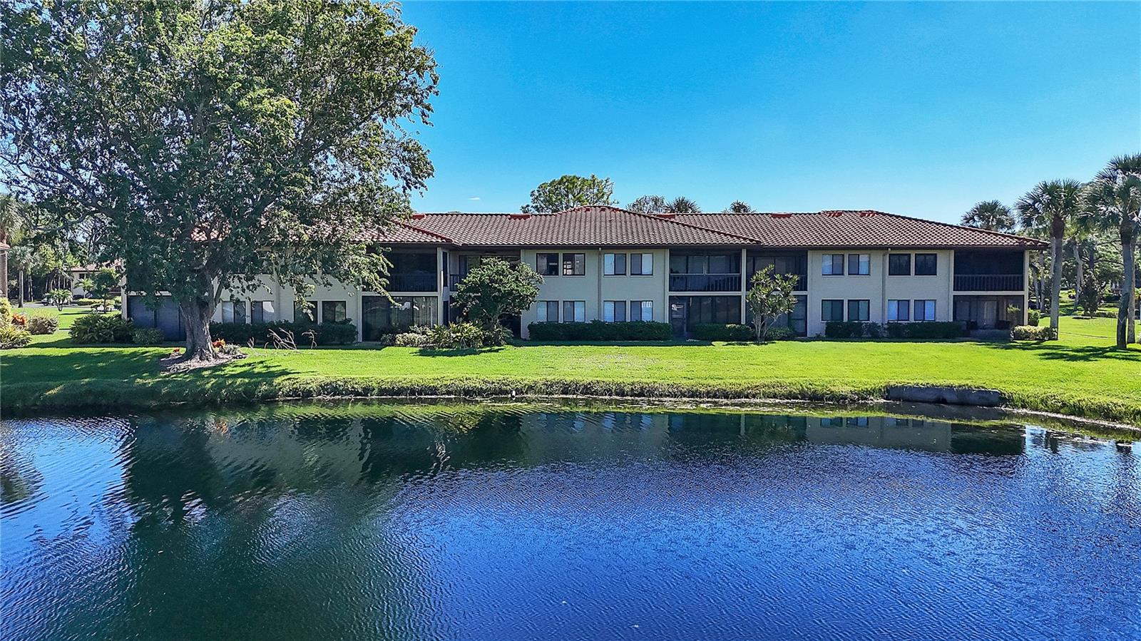 Image 22 of 30 For 5205 Lake Village Drive 16