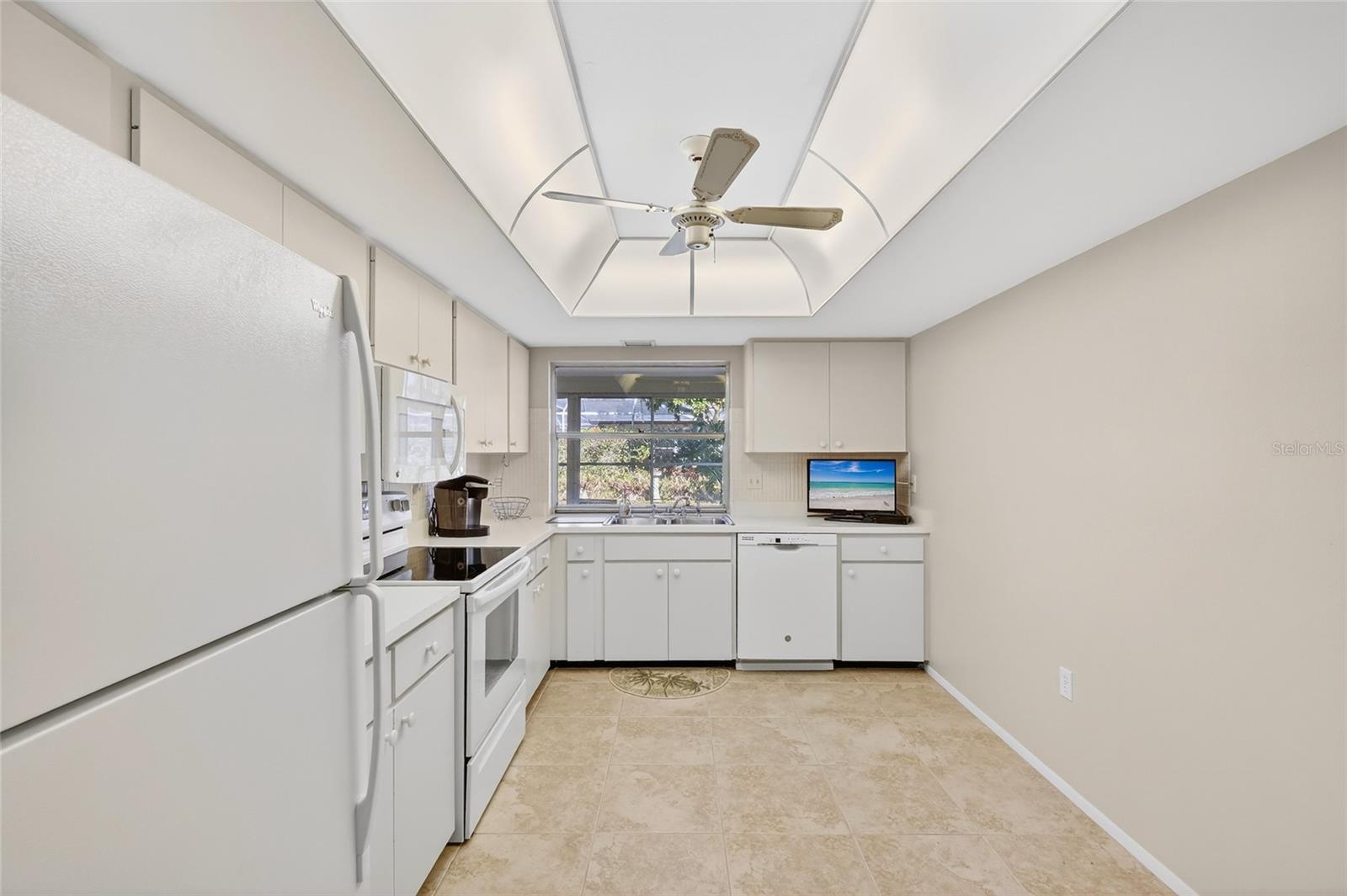 Image 8 of 21 For 6812 19th Avenue W