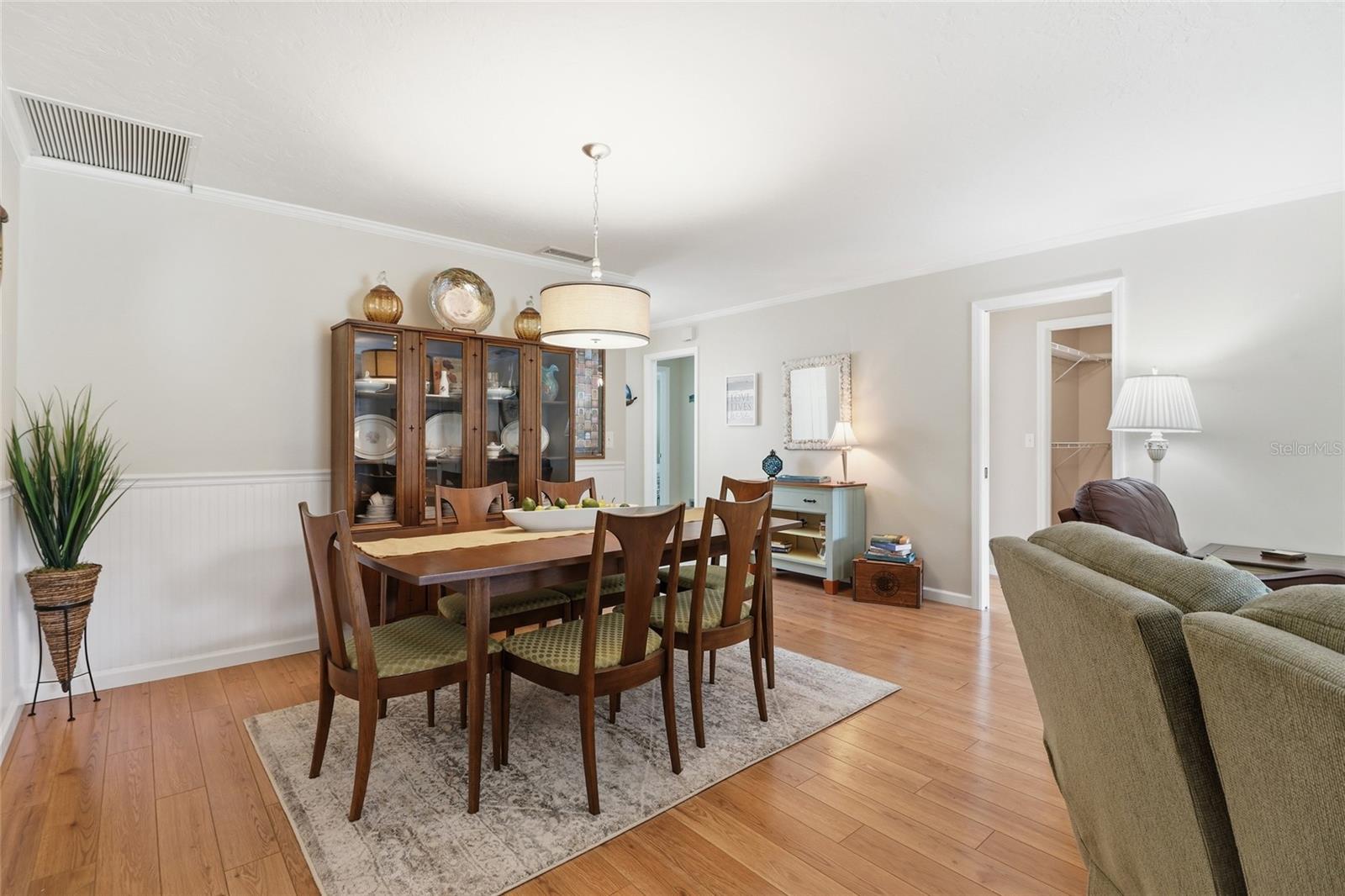 Image 19 of 31 For 3908 Oakhurst Boulevard 3185