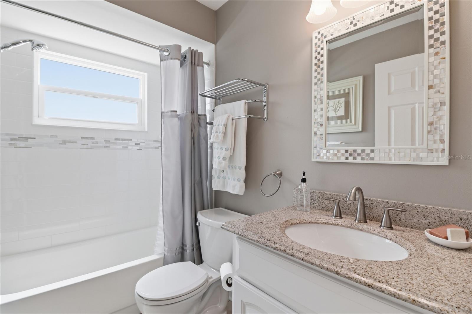 Image 29 of 31 For 3908 Oakhurst Boulevard 3185