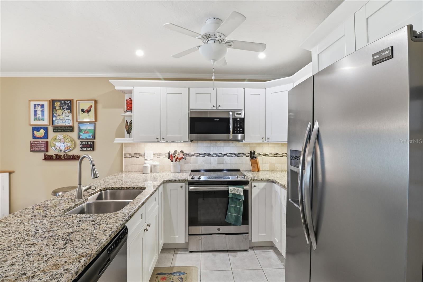 Image 8 of 31 For 3908 Oakhurst Boulevard 3185