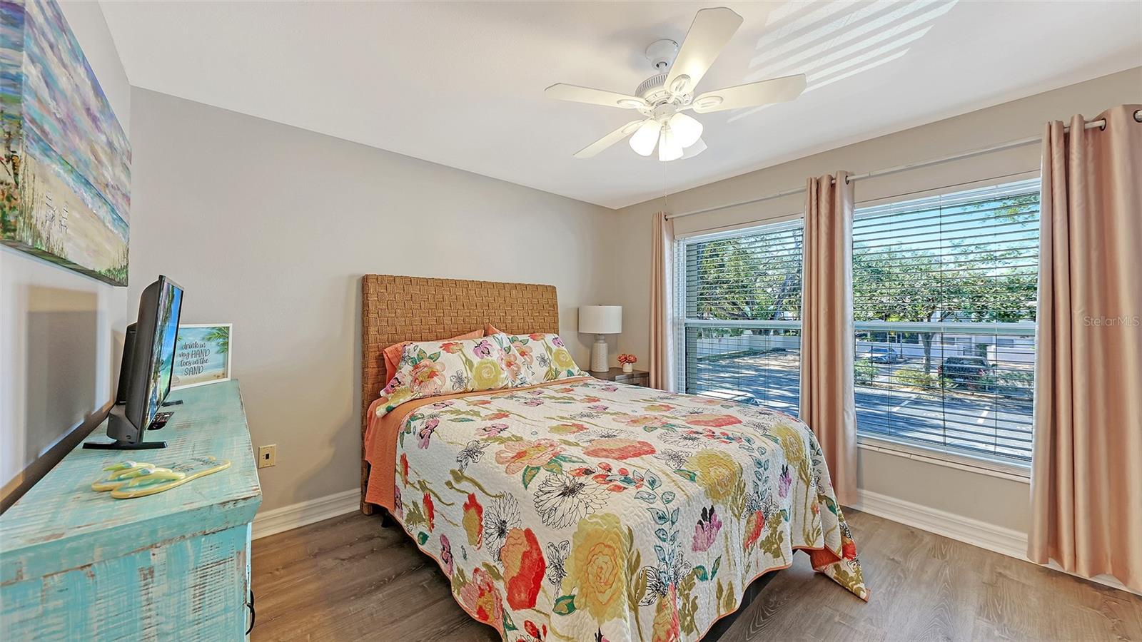 Image 22 of 42 For 3350 Osprey Avenue 204a