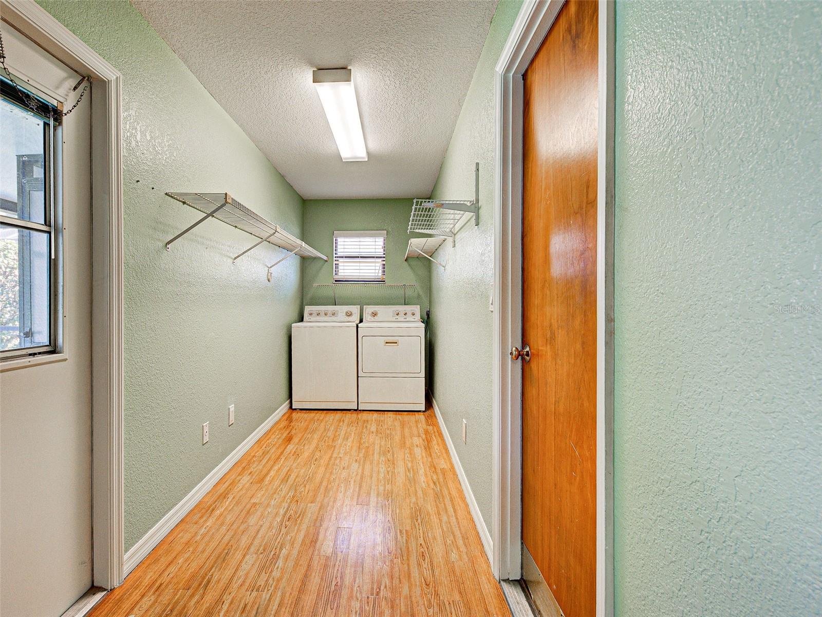 Image 16 of 49 For 8462 Norbert Avenue