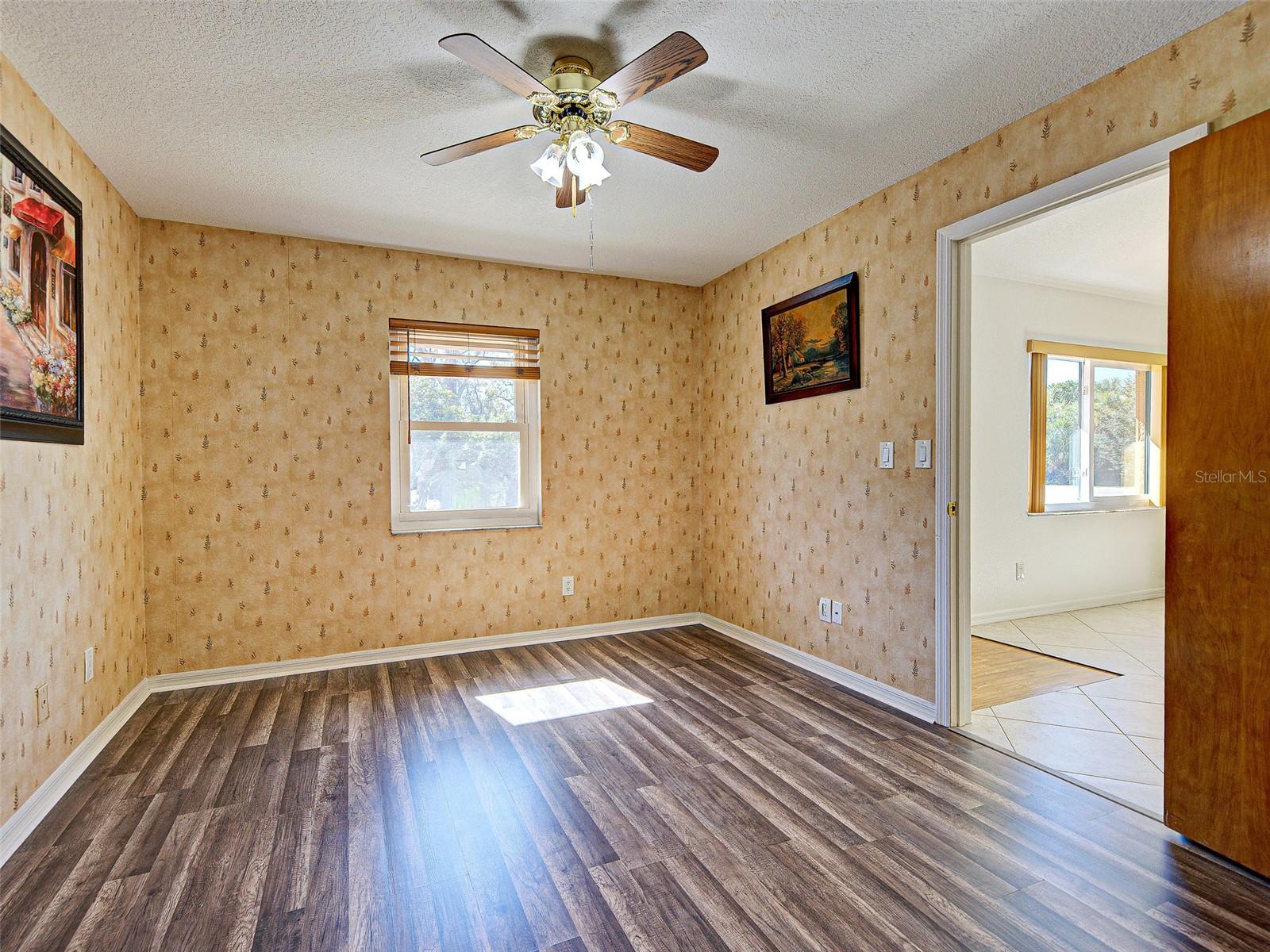 Image 20 of 49 For 8462 Norbert Avenue