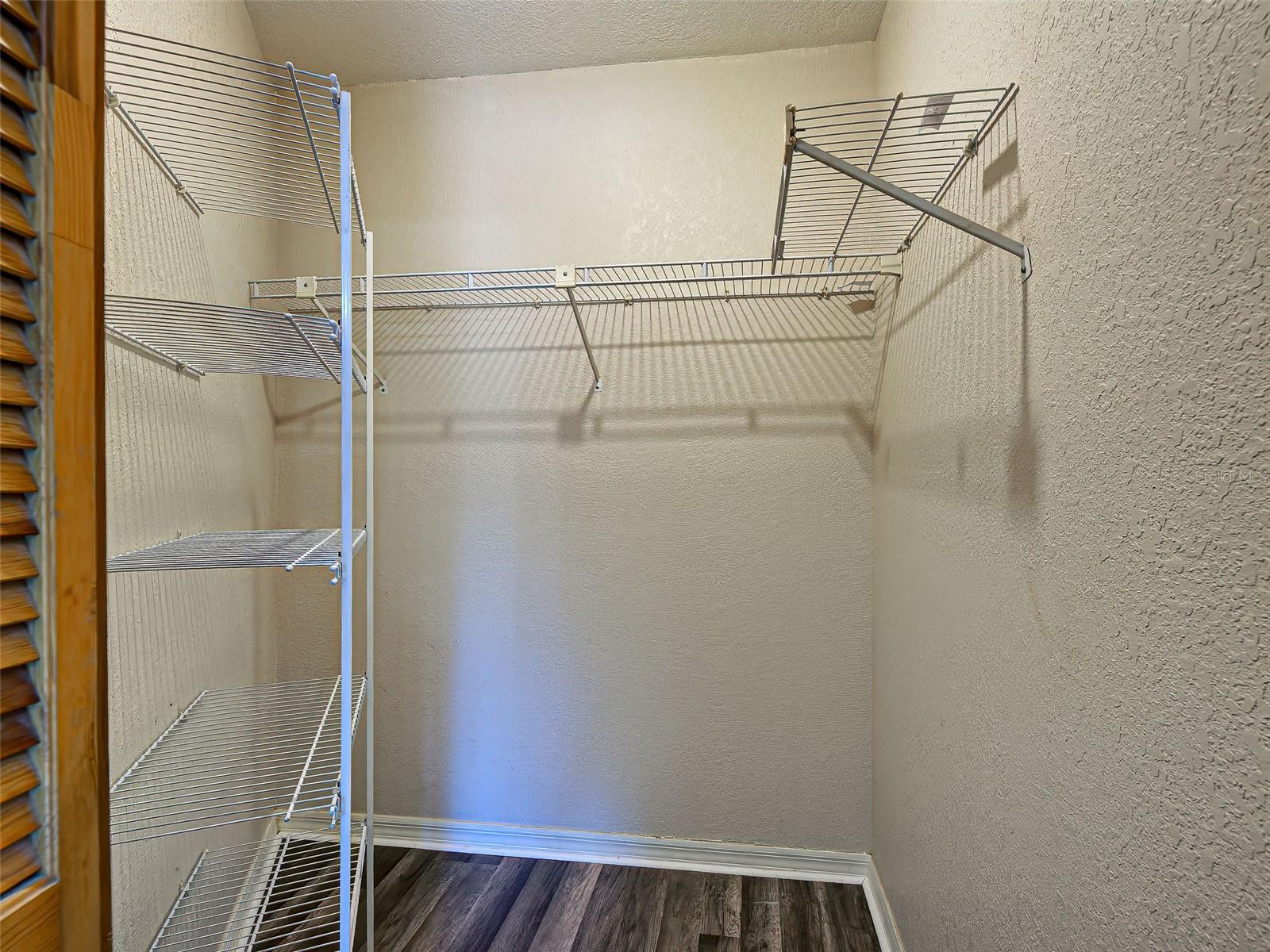 Image 22 of 49 For 8462 Norbert Avenue