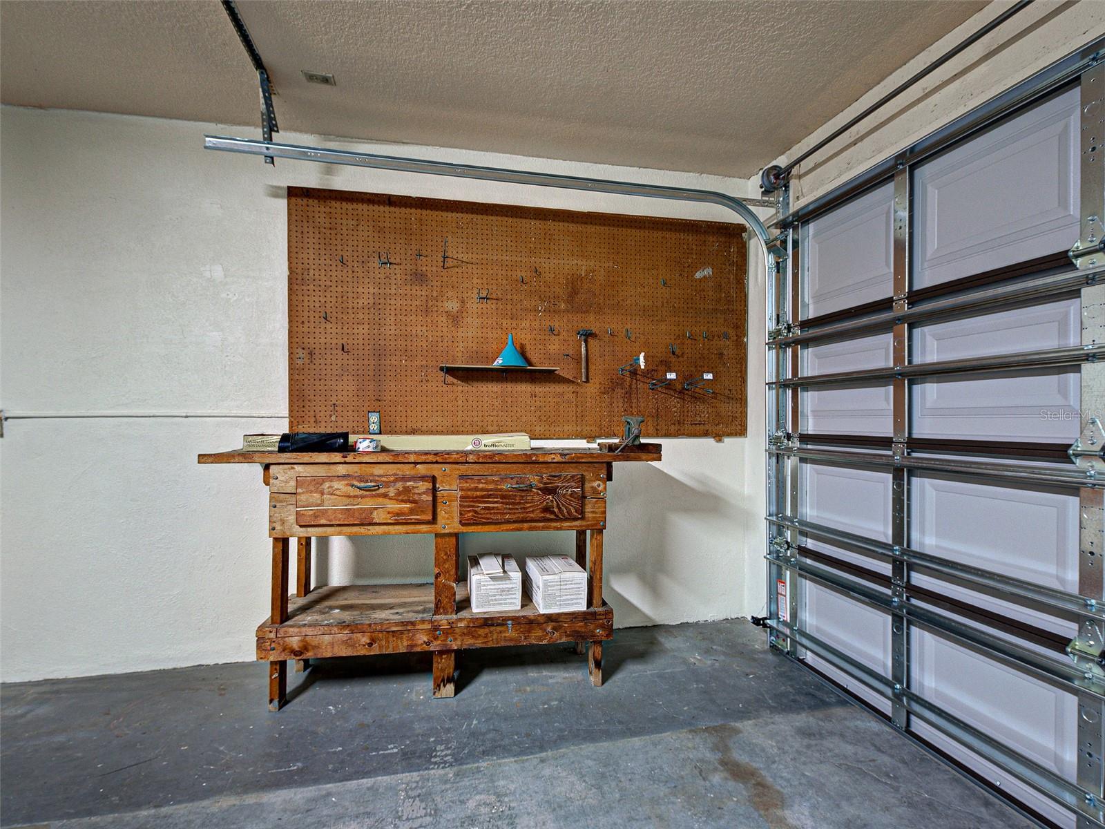 Image 39 of 49 For 8462 Norbert Avenue