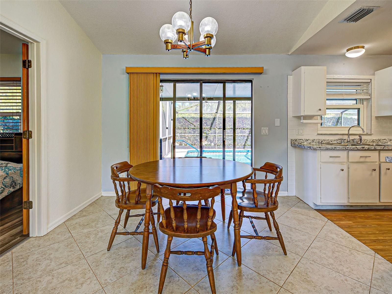 Image 8 of 49 For 8462 Norbert Avenue