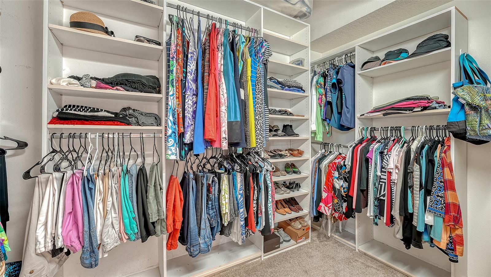 Image 19 of 62 For 5270 Far Oak Circle