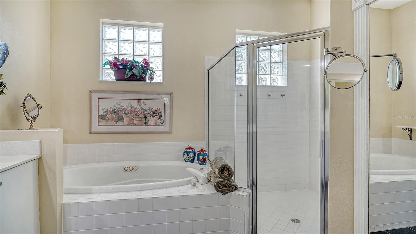 Image 21 of 62 For 5270 Far Oak Circle