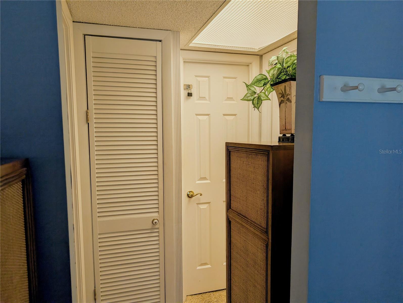 Image 16 of 34 For 3562 Lake Bayshore Drive Unit K-202