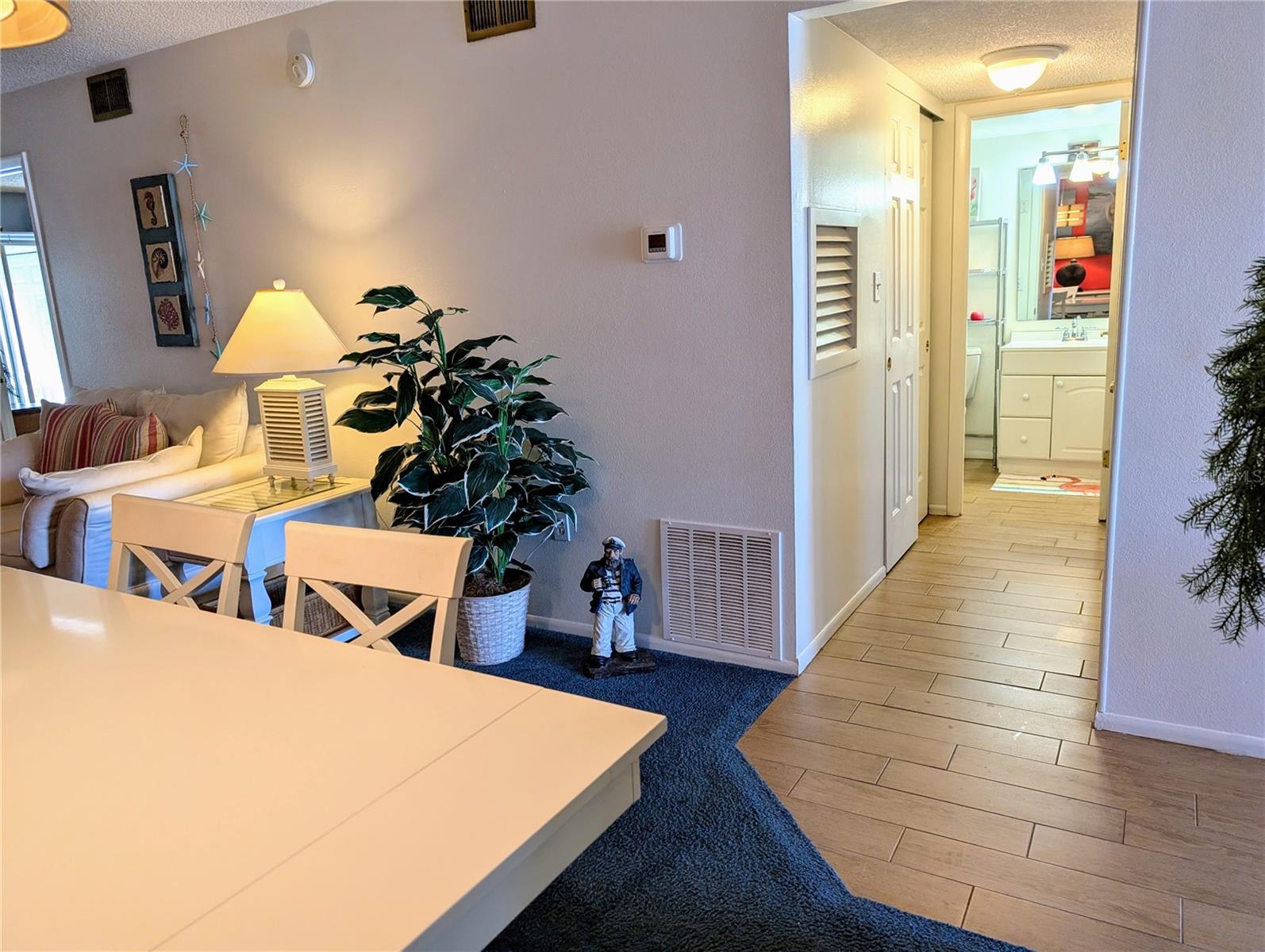 Image 18 of 34 For 3562 Lake Bayshore Drive Unit K-202