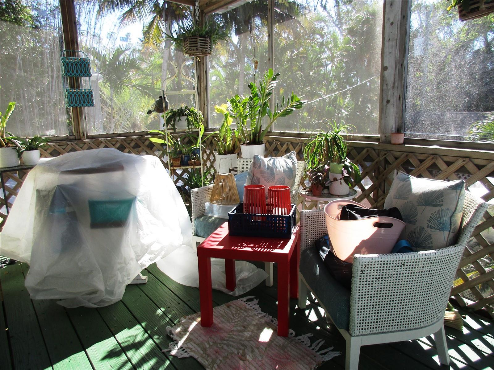 Listing photo id 24 for 618 Avenida De Mayo