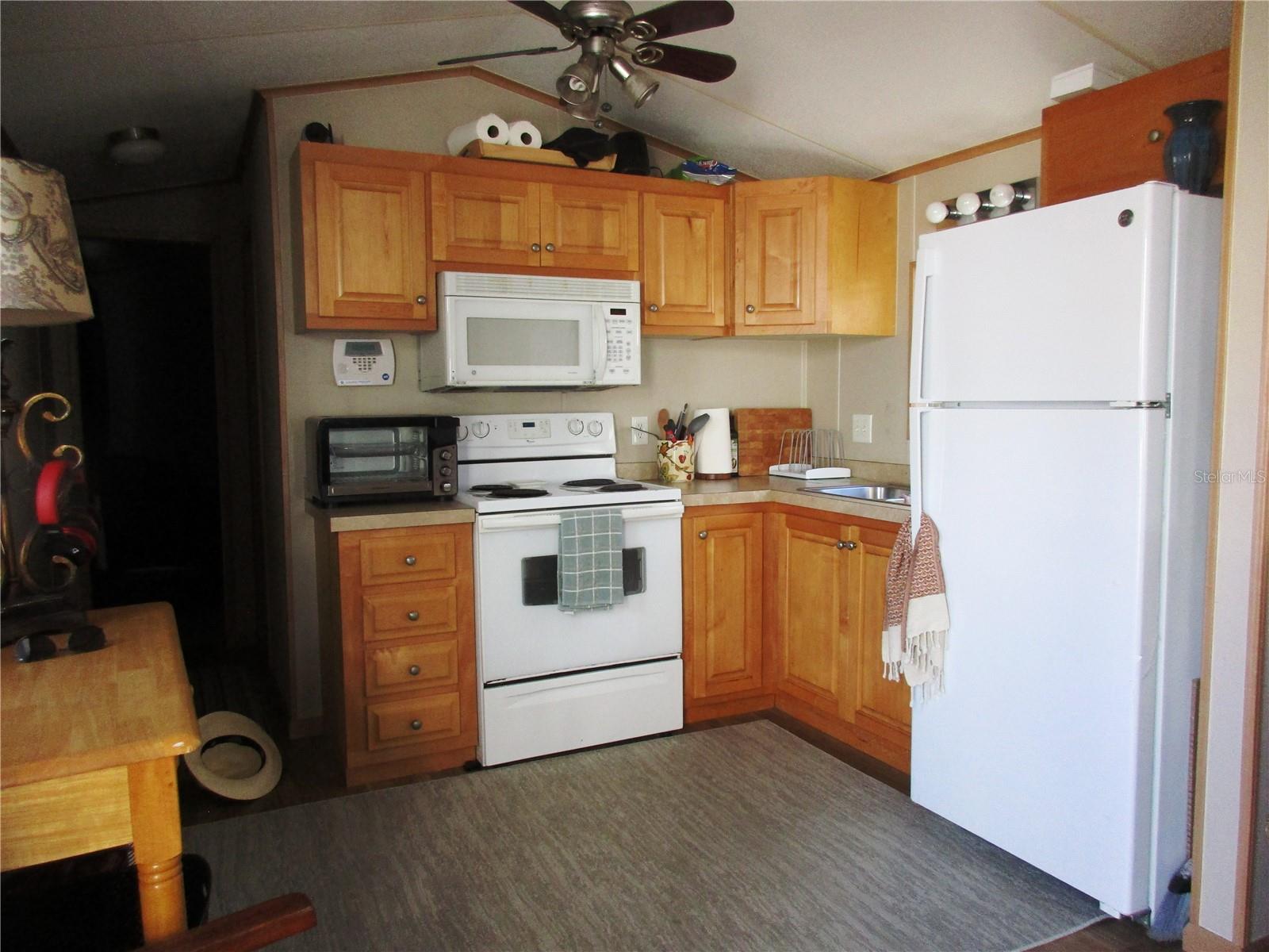 Listing photo id 27 for 618 Avenida De Mayo