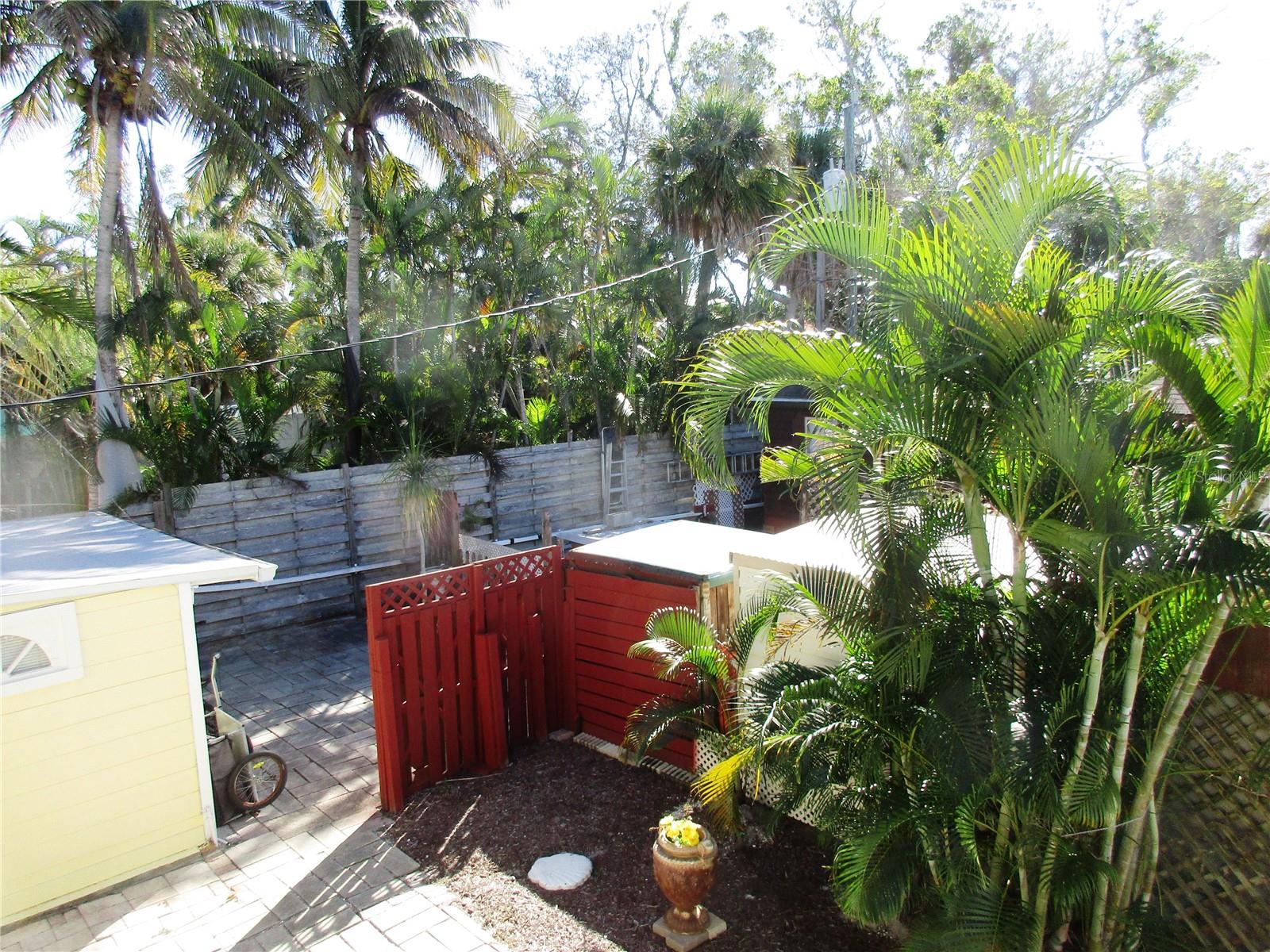 Listing photo id 34 for 618 Avenida De Mayo