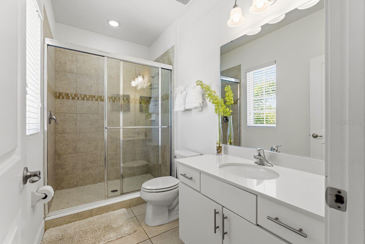 Image 28 of 40 For 1437 Fairview Circle