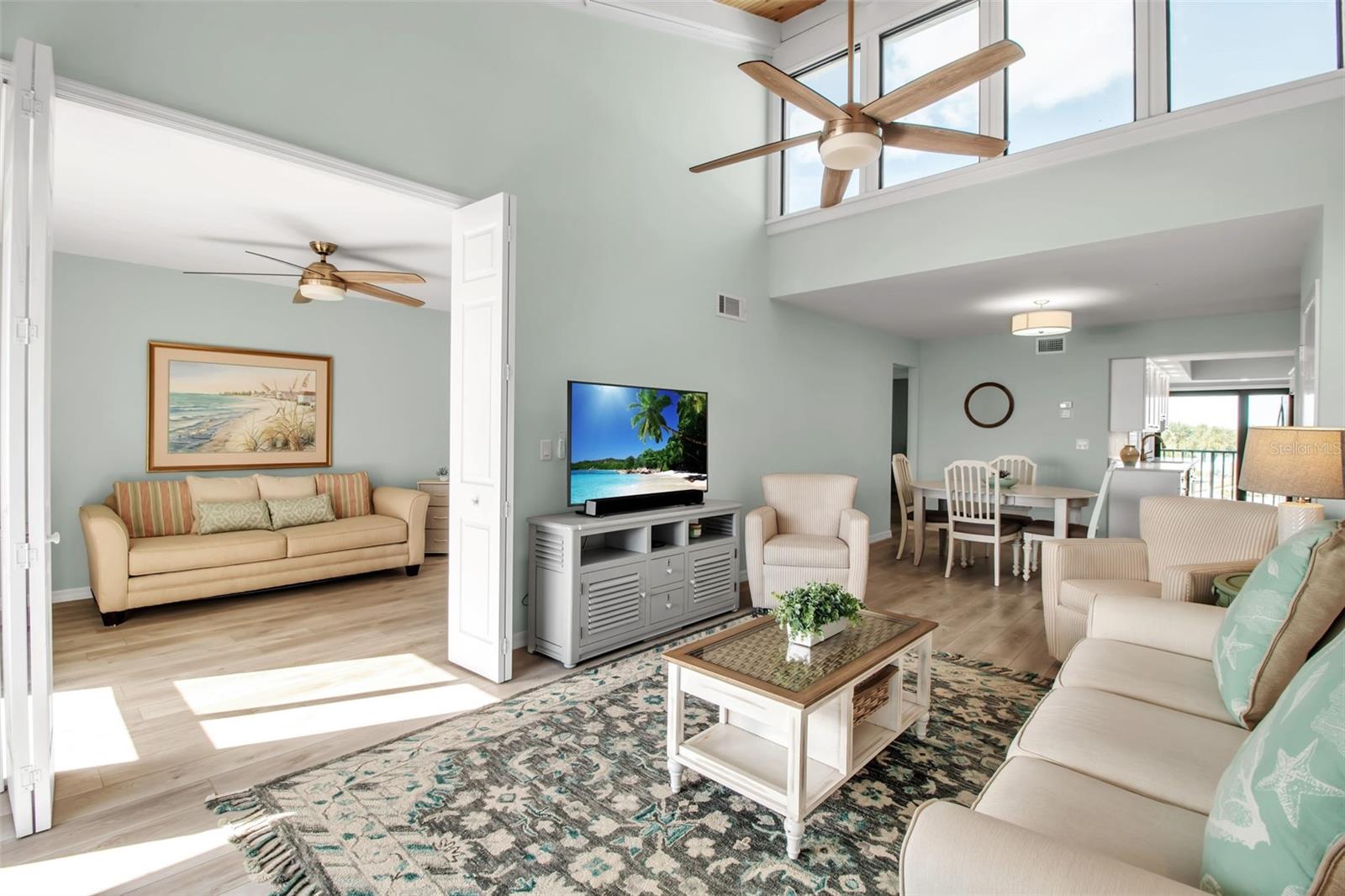 Image 21 of 45 For 1555 Tarpon Center Drive 214