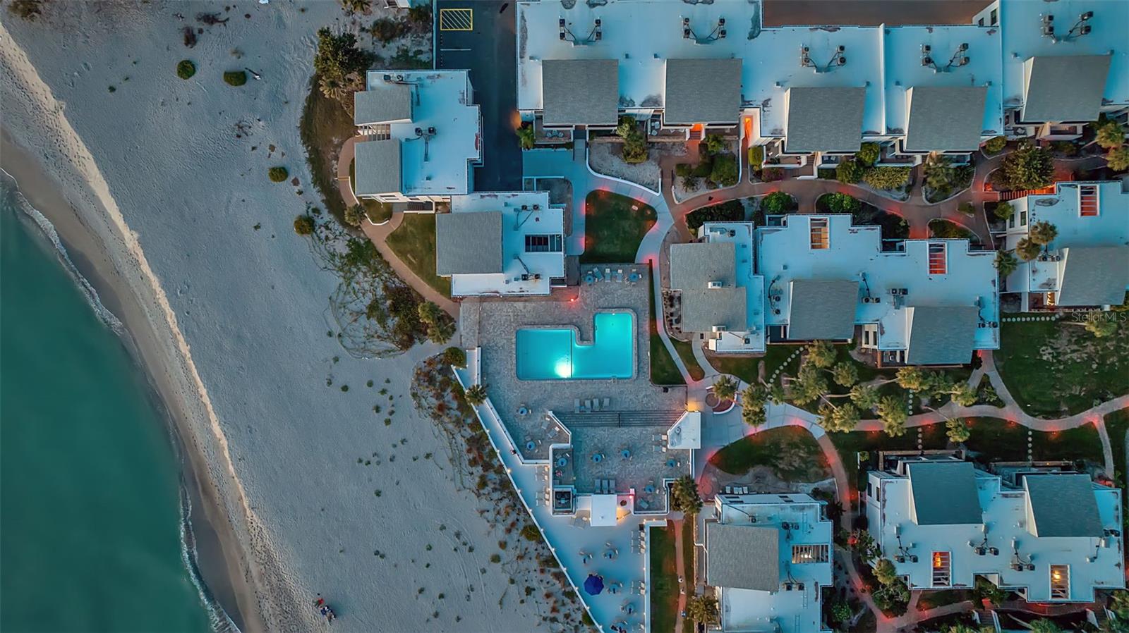 Image 26 of 45 For 1555 Tarpon Center Drive 214