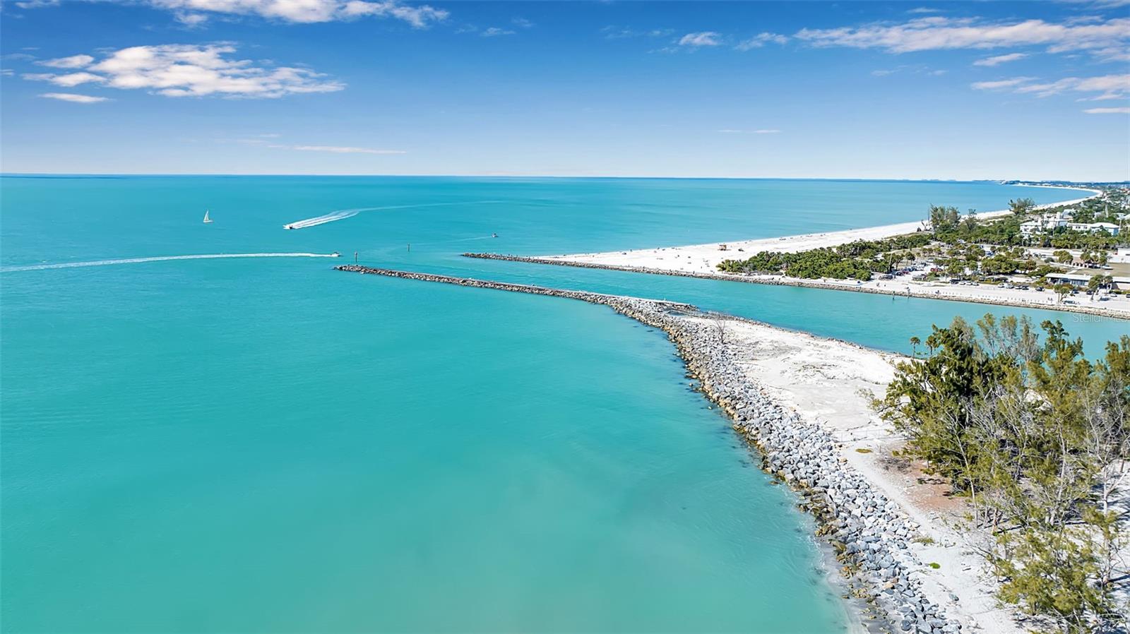 Image 35 of 45 For 1555 Tarpon Center Drive 214