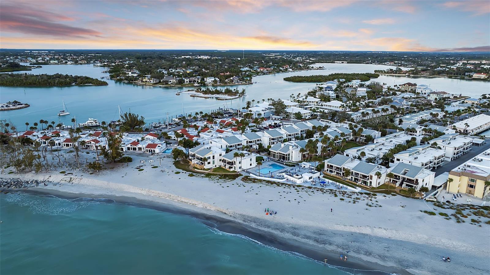 Image 44 of 45 For 1555 Tarpon Center Drive 214