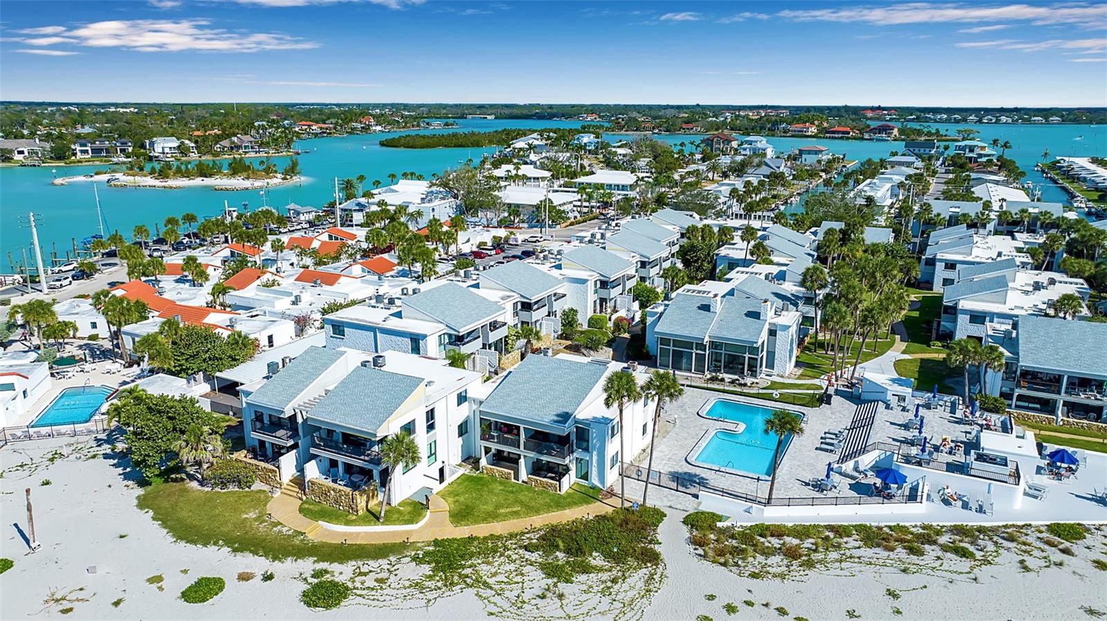 Image 7 of 45 For 1555 Tarpon Center Drive 214