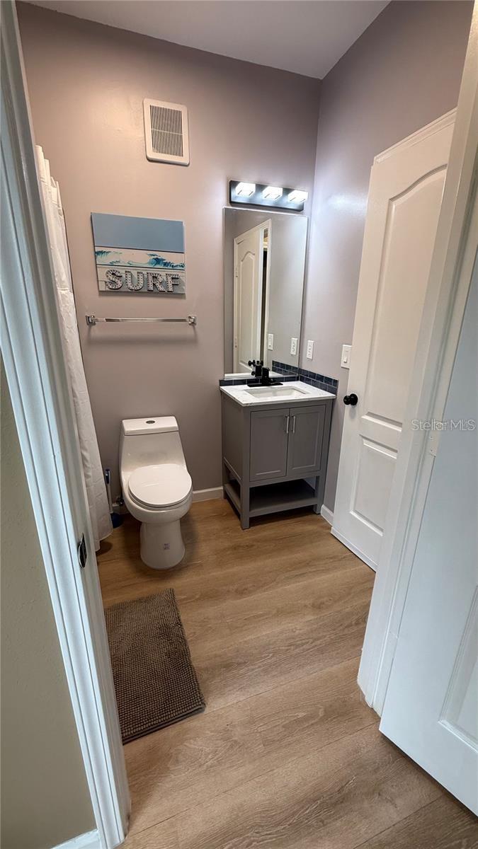 Image 37 of 42 For 10414 Villa View Circle