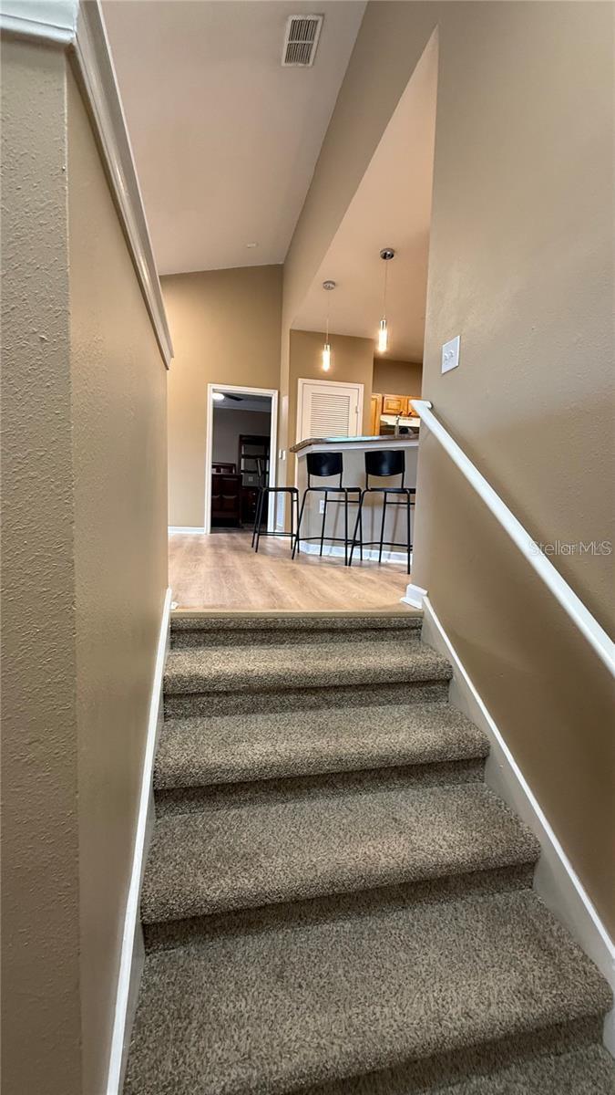 Image 5 of 42 For 10414 Villa View Circle