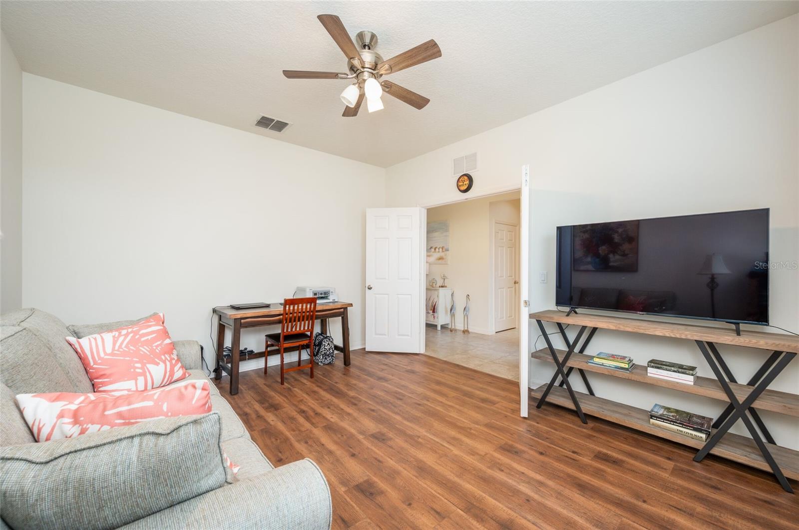 Image 11 of 49 For 3769 Island Green Way