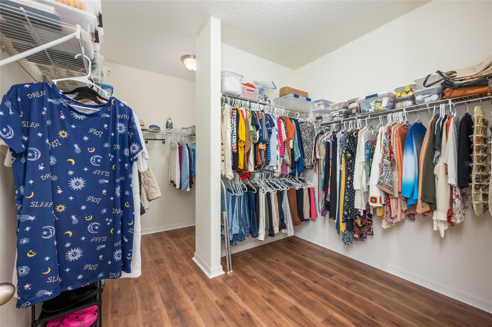 Image 39 of 49 For 3769 Island Green Way