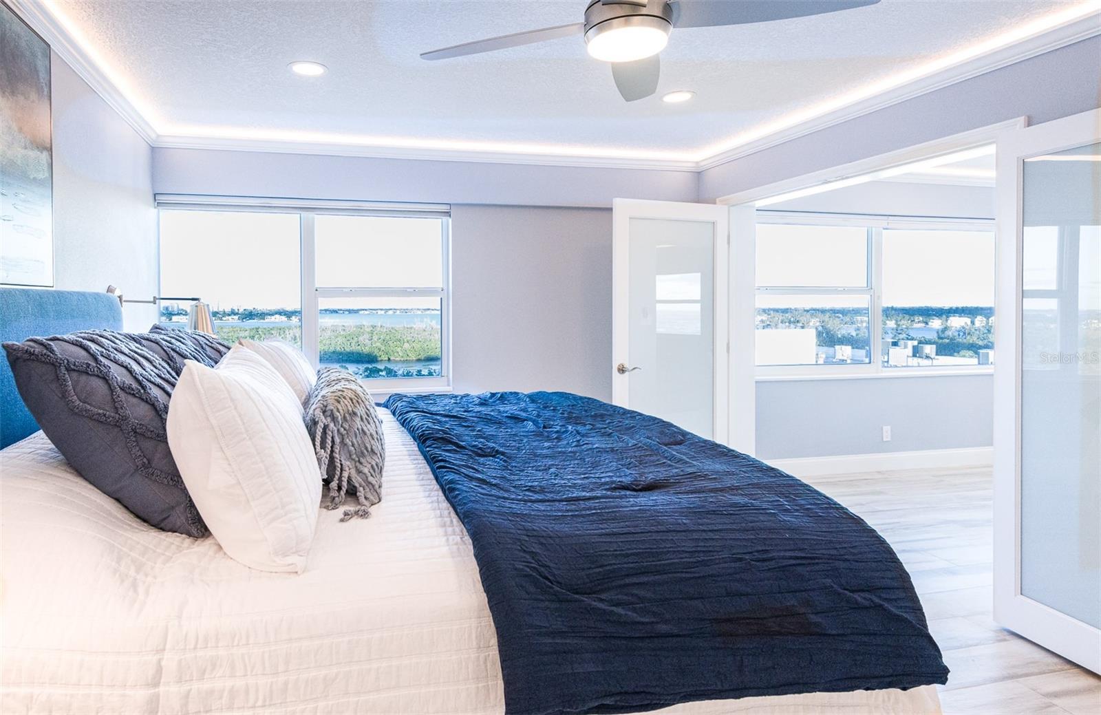 Listing photo id 13 for 1750 Benjamin Franklin Drive 10g