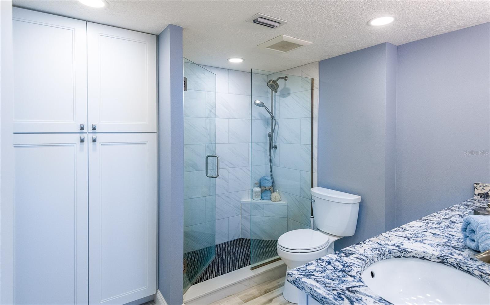 Listing photo id 14 for 1750 Benjamin Franklin Drive 10g