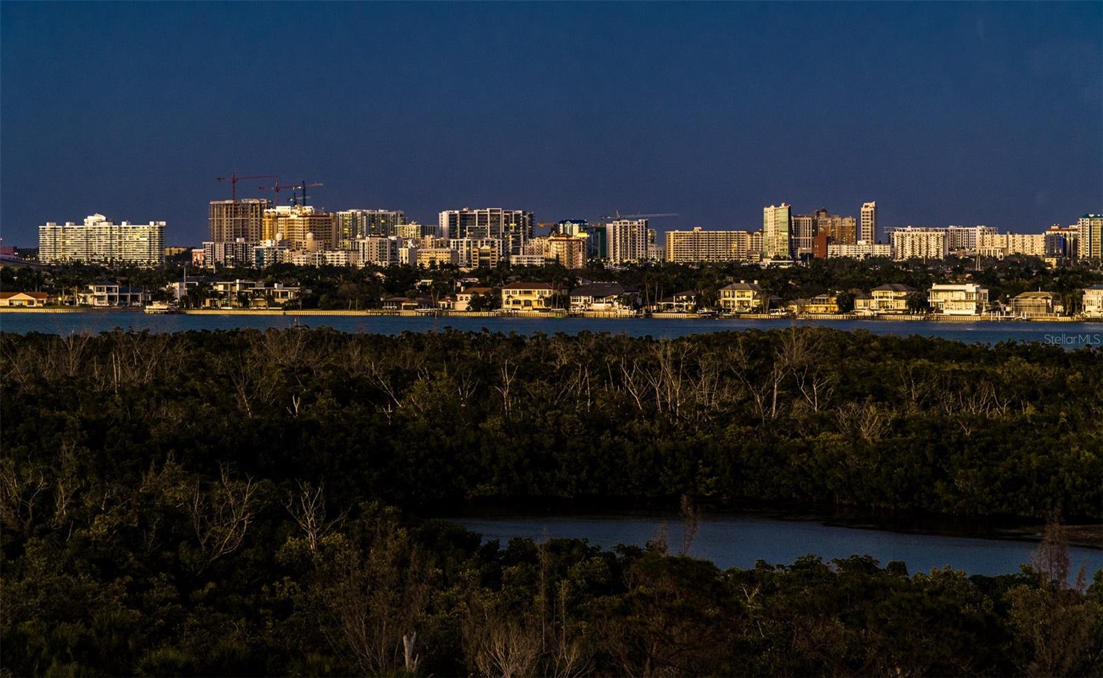 Listing photo id 19 for 1750 Benjamin Franklin Drive 10g