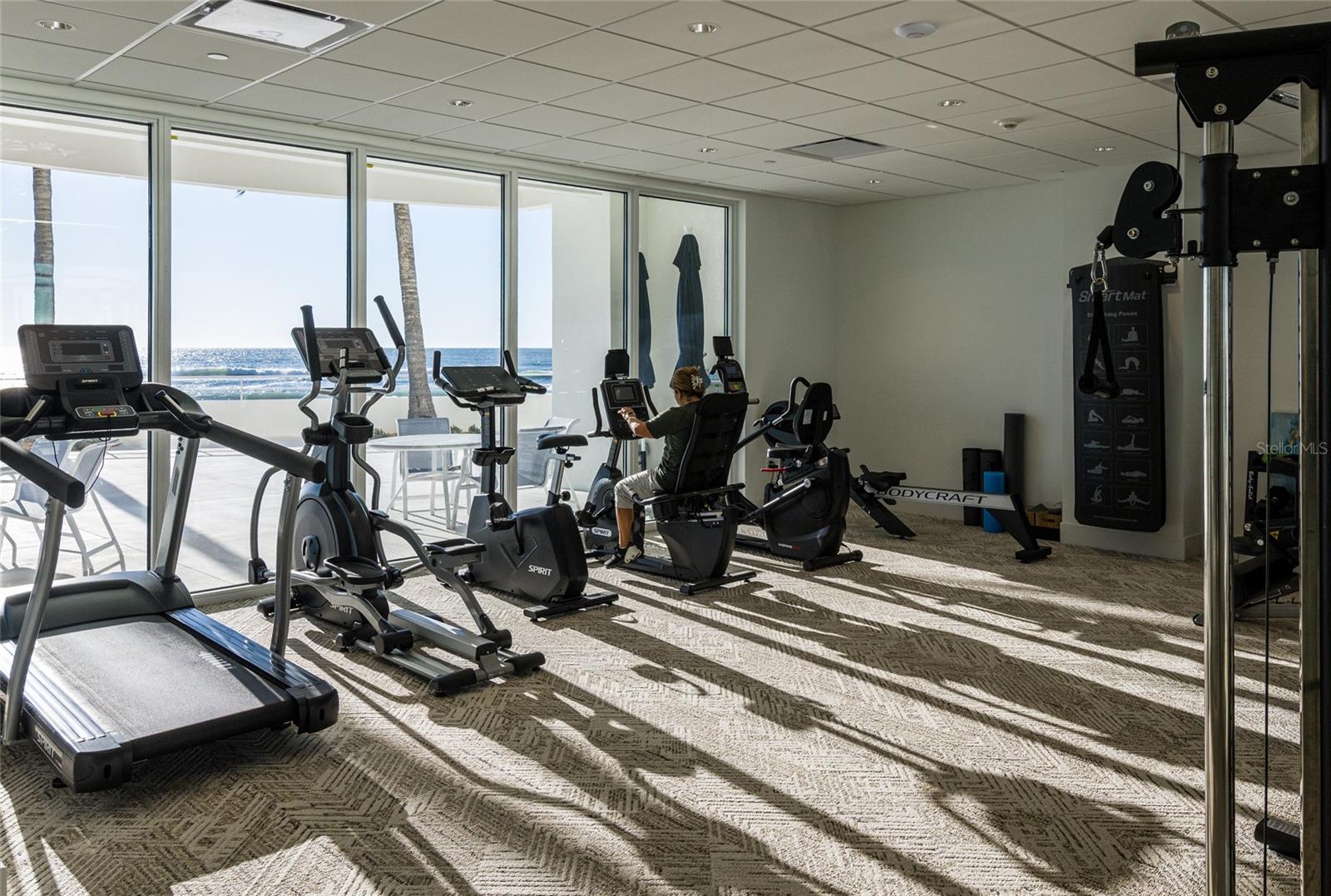 Listing photo id 21 for 1750 Benjamin Franklin Drive 10g