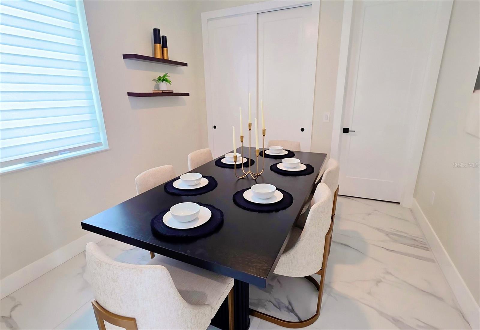 Image 21 of 95 For 1156 Cocoanut Avenue