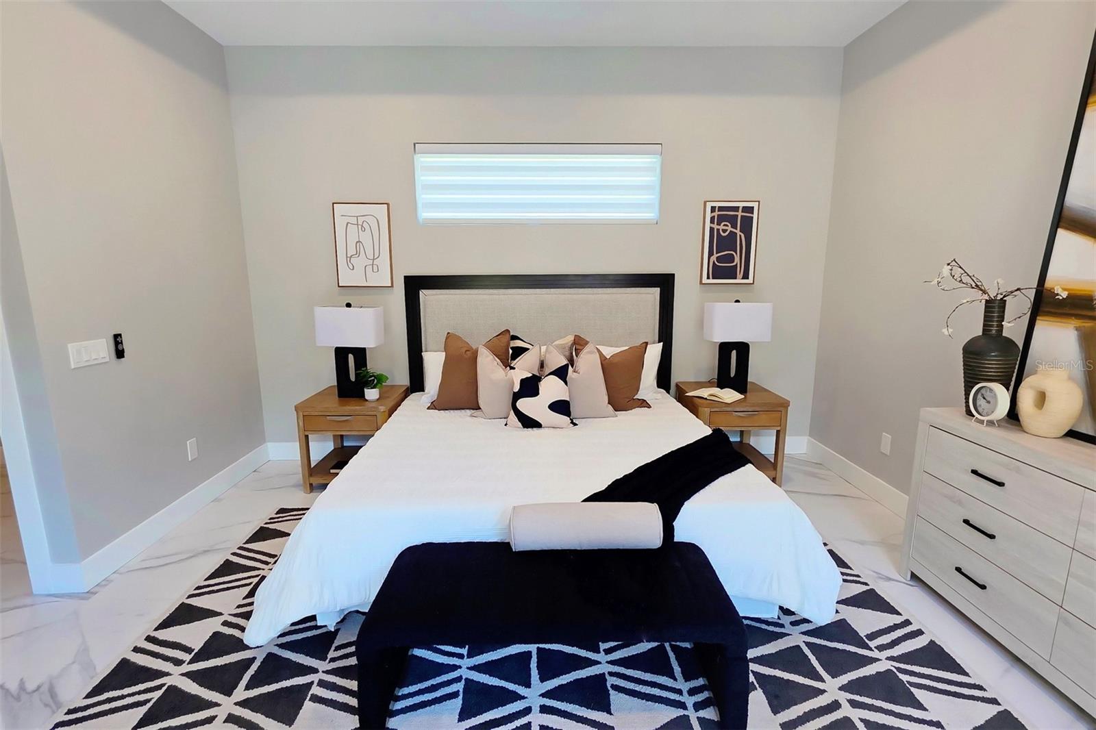 Image 33 of 95 For 1156 Cocoanut Avenue