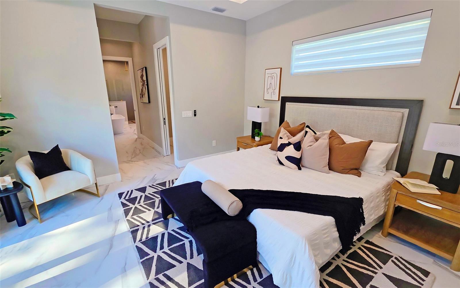 Image 34 of 95 For 1156 Cocoanut Avenue