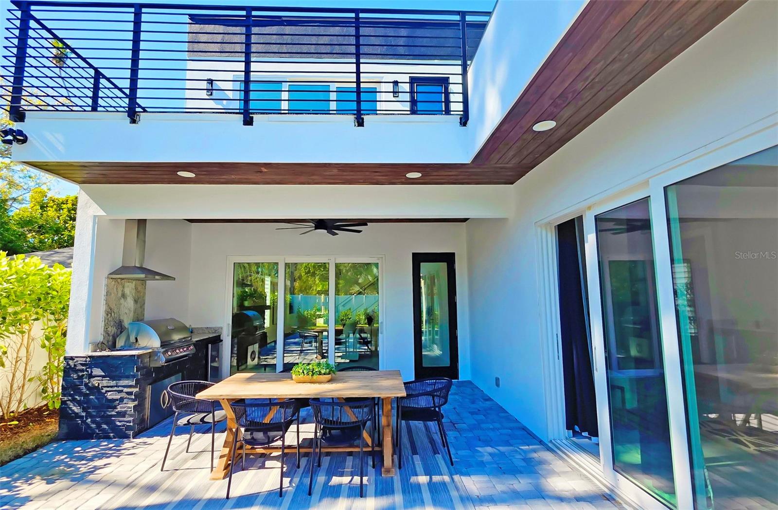 Image 43 of 95 For 1156 Cocoanut Avenue