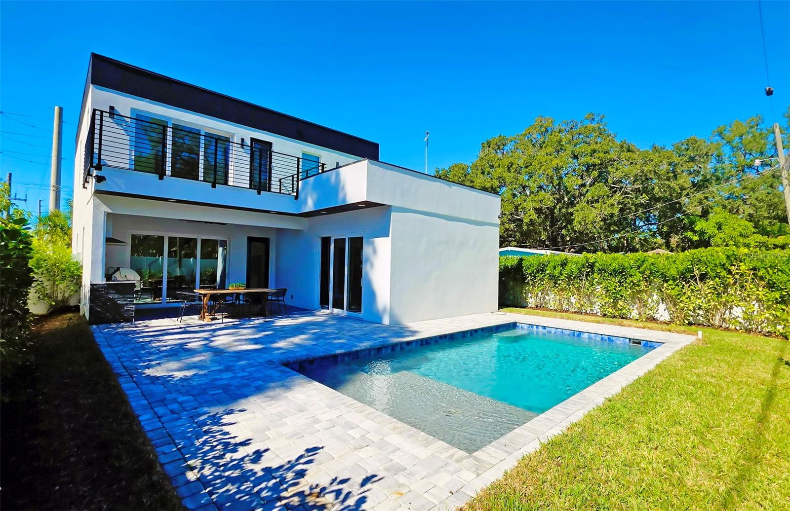 Image 45 of 95 For 1156 Cocoanut Avenue