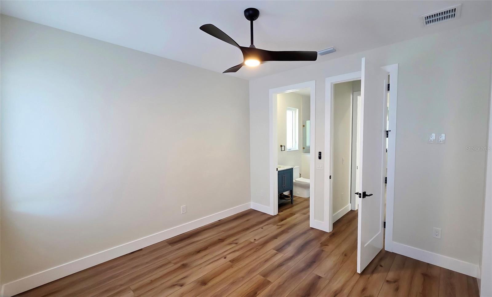 Image 62 of 95 For 1156 Cocoanut Avenue