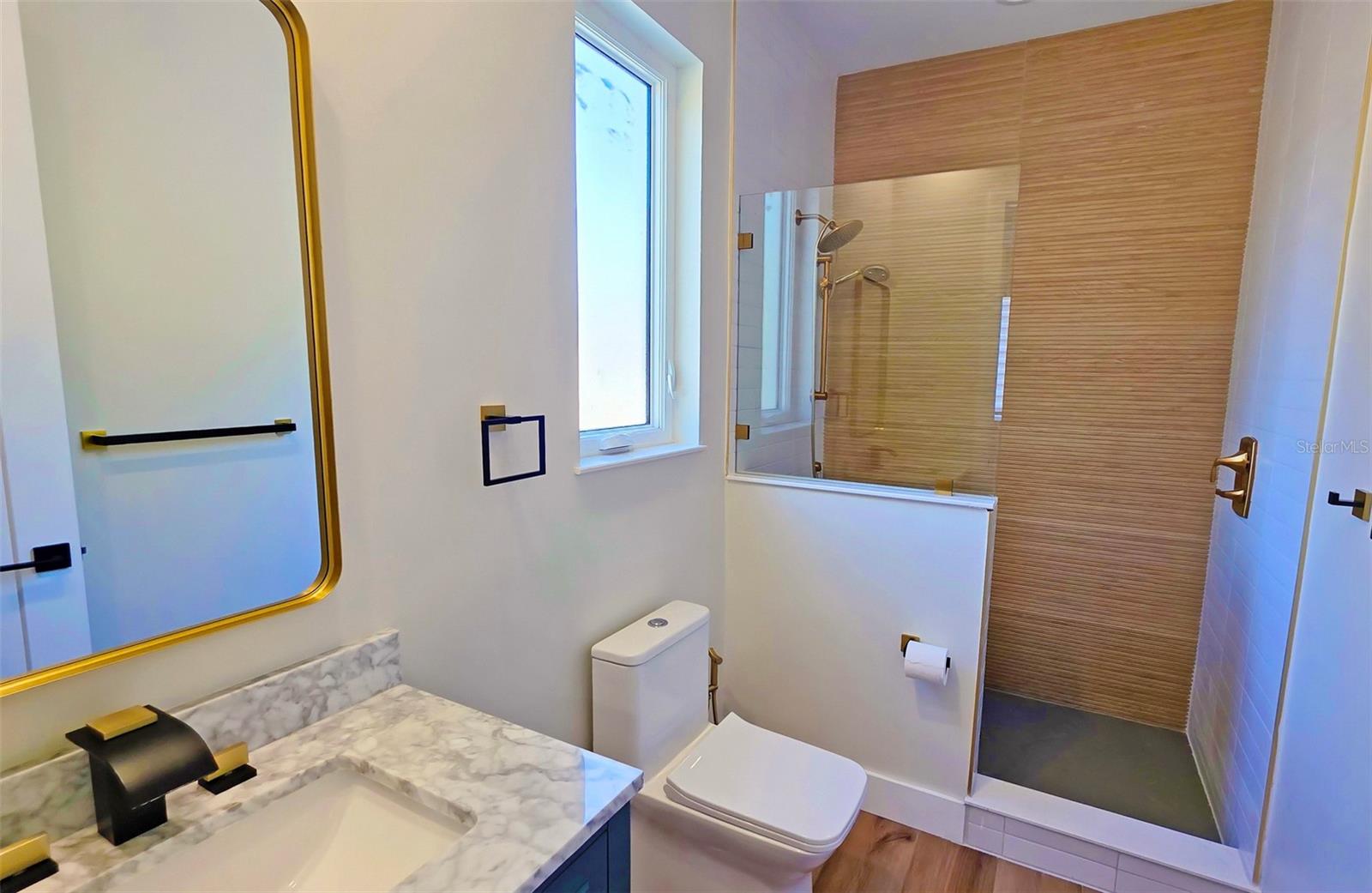 Image 63 of 95 For 1156 Cocoanut Avenue