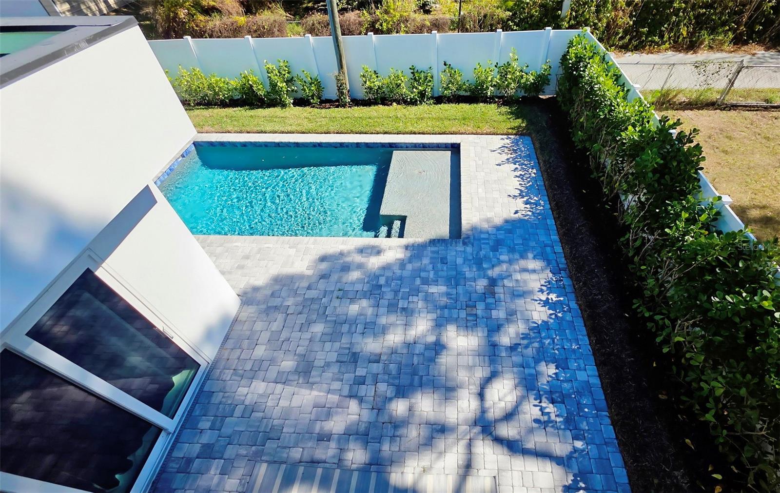 Image 72 of 95 For 1156 Cocoanut Avenue