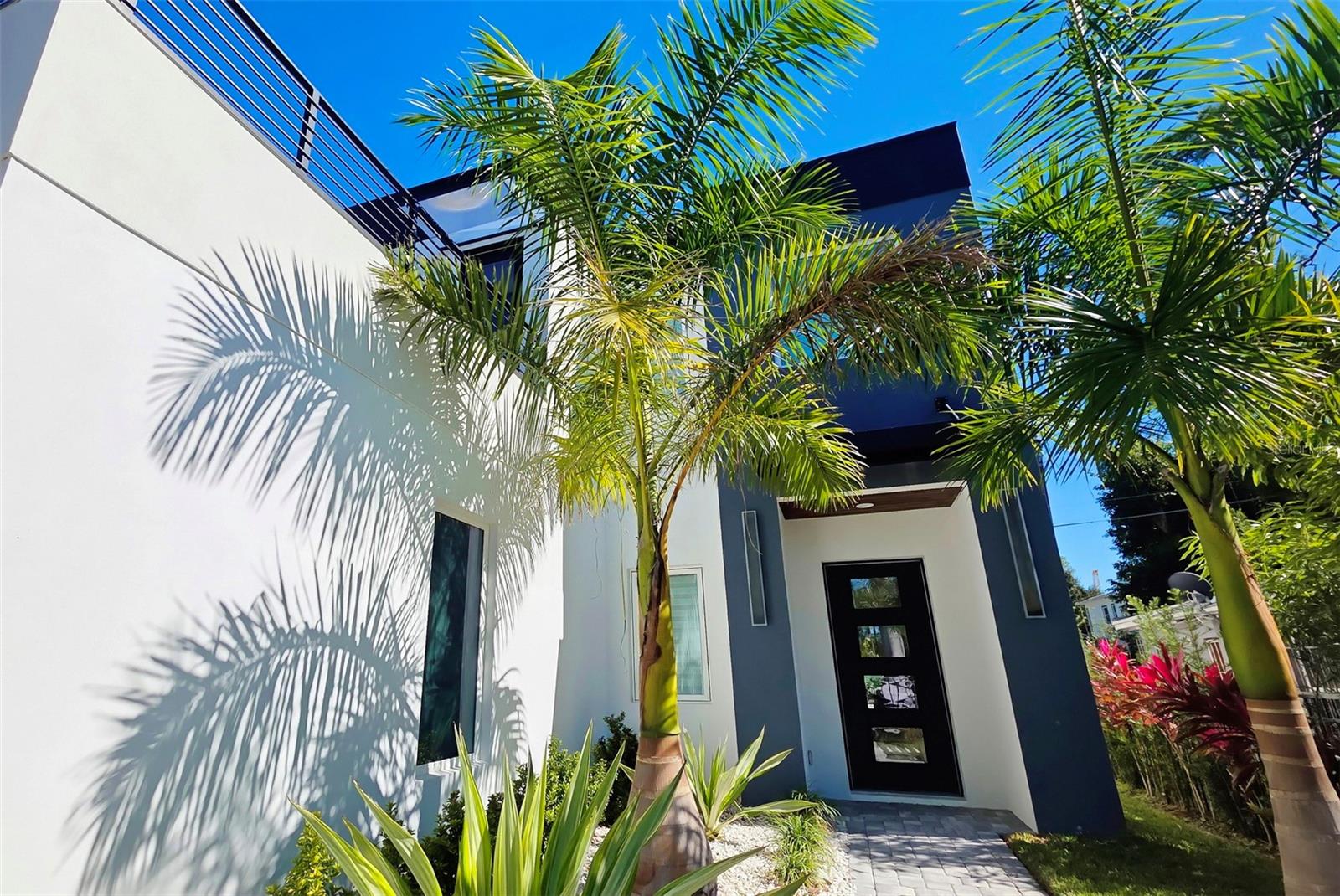 Image 79 of 95 For 1156 Cocoanut Avenue