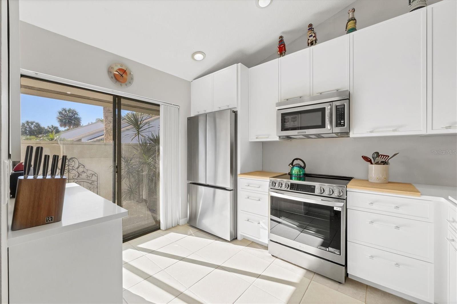 Image 15 of 74 For 5222 Myrtle Wood  9