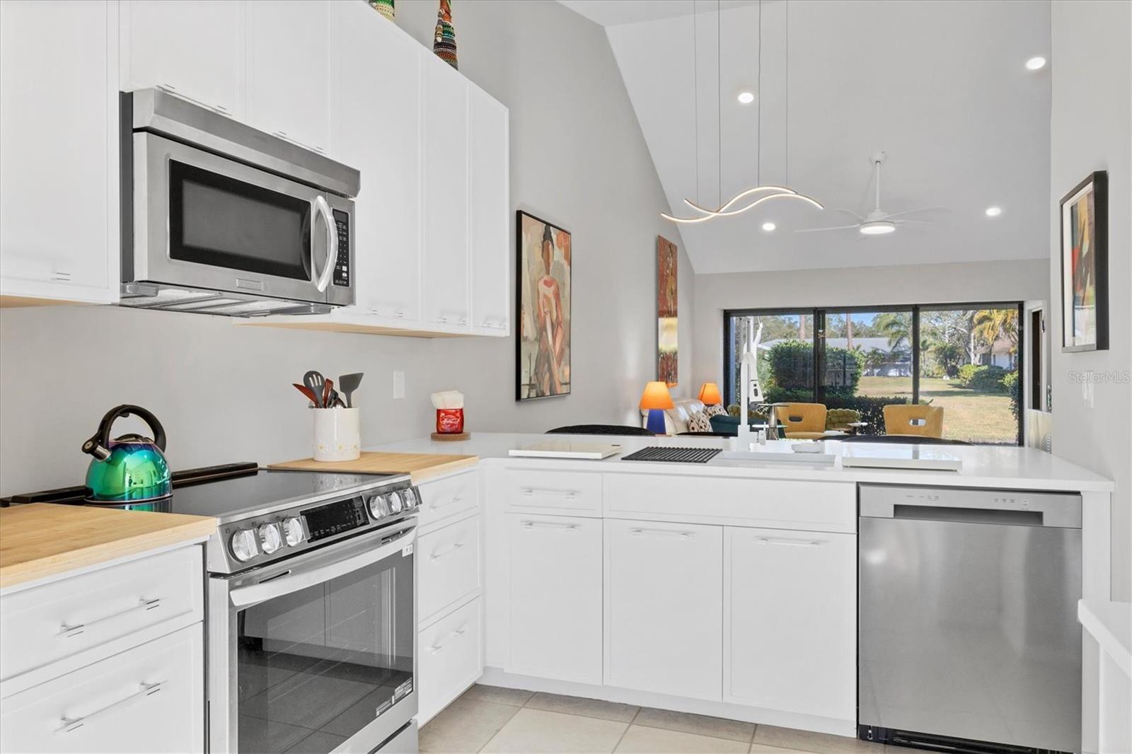 Image 16 of 74 For 5222 Myrtle Wood  9